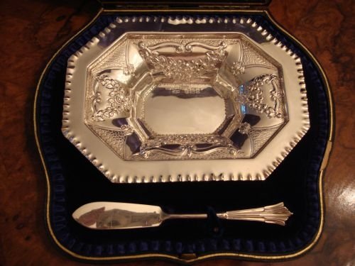 london 189596 unusually pretty solid silver butter dish and knife in the original fitted case