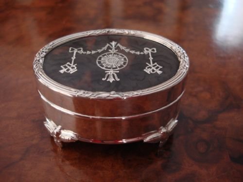 london 1908 superb solid silver and tortoiseshell jewellery box by famed maker william comyns