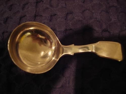 london 1840 solid silver fiddle pattern tea caddy spoon by j beebee