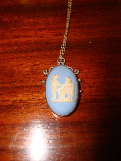 wedgwood jasperware china and sterling silver pendant on chain
