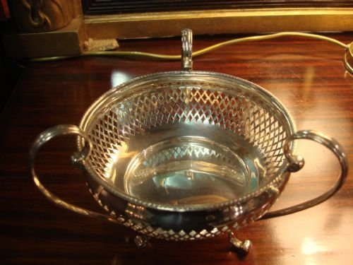 london 1909 aesthetic period solid pierced three handled silver bowl