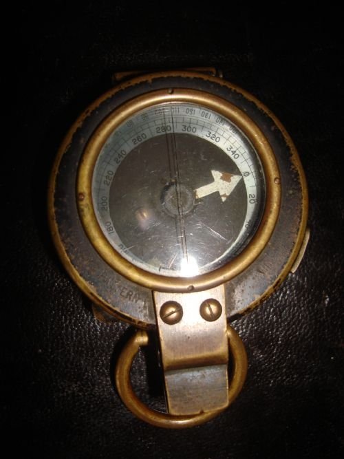 wwi dated 1917 verners pattern mkviii military hand bearing prismatic officer's marching compass