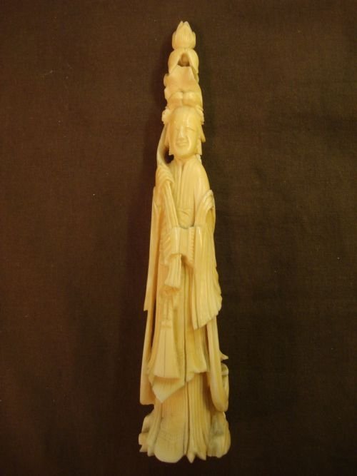 19th century beautifully carved ivory chinese figure of a woman