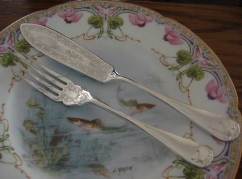 superior quality bright cut engraved fish service for 12 people in solid oak fitted canteen by william hutton and sons fine makers