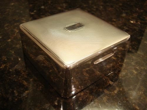 birmingham 1934 solid silver very nice and unusually sized art deco solid silver table cigarette or cigar box made by adie brothers